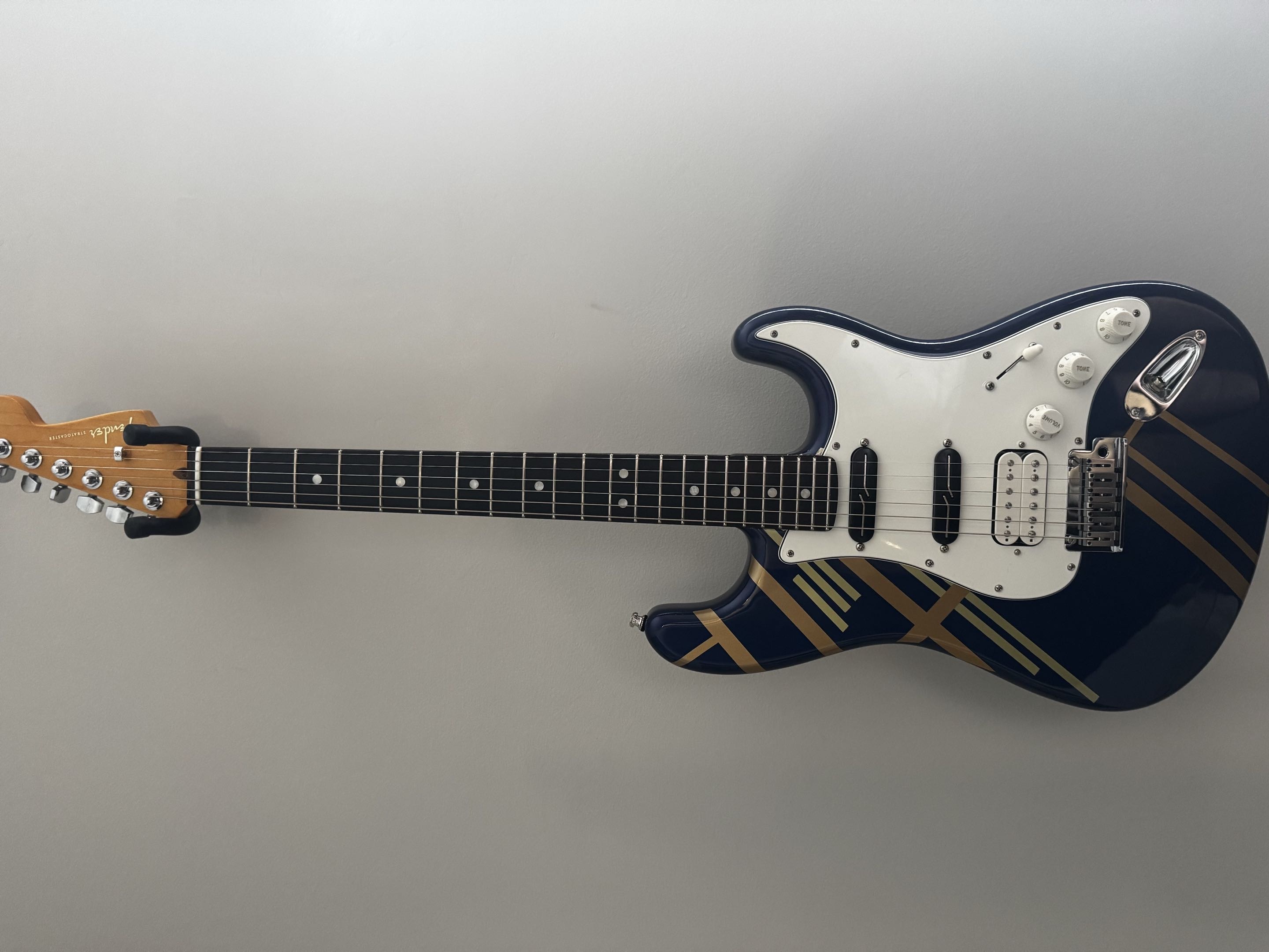 Guitar: Partscaster Build & Onboard Effects